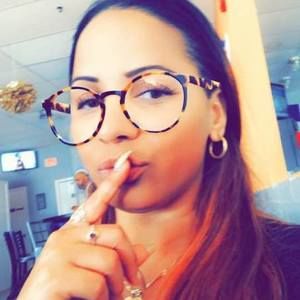 Meet your Posher, Sanchez vicet